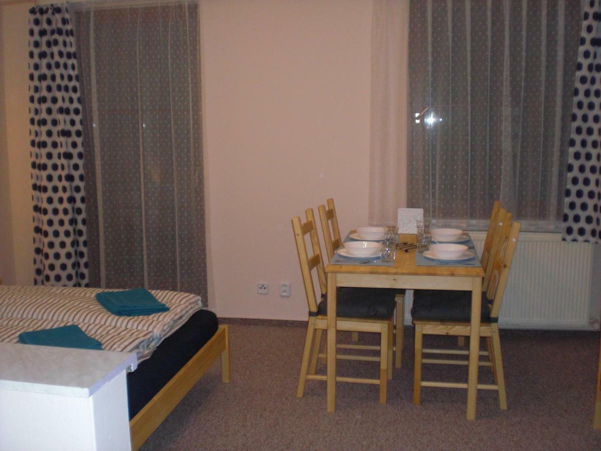 Apartman Pod Klinovcem Яхимів Екстер'єр фото